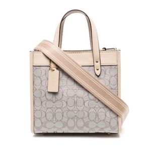 Coach Women's Signature Jacquard Field Tote Bag 22 - Ivory